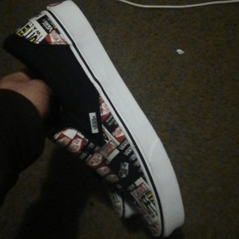 Vans - Picture 4 of 4